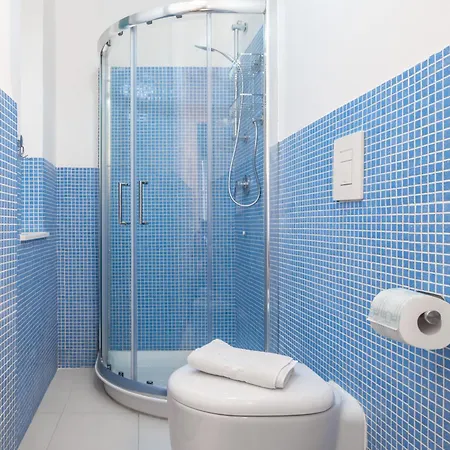 Guesthost - One Step Away From The Historic Center Lovely Flats لا سبيتسْيا