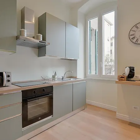 شقة Guesthost - One Step Away From The Historic Center Lovely Flats *