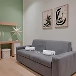 Guesthost - One Step Away From The Historic Center Lovely Flats Апартаменты Специя