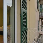 Guesthost - One Step Away From The Historic Center Lovely Flats Специя