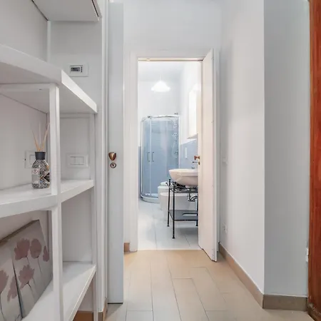 Castello San Giorgio & Railway Station Lovely Flat Apartment