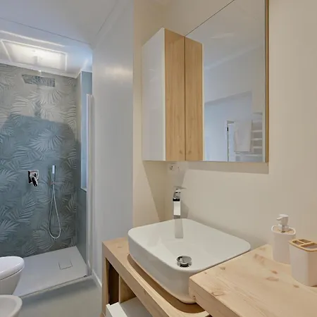 Διαμέρισμα Guesthost - One Step Away From The Historic Center Lovely Flats