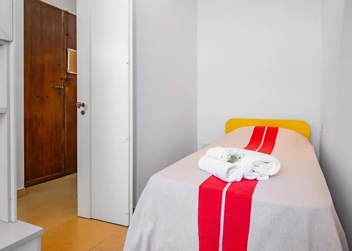 Guesthost - One Step Away From The Historic Center Lovely Flats 라스페치아