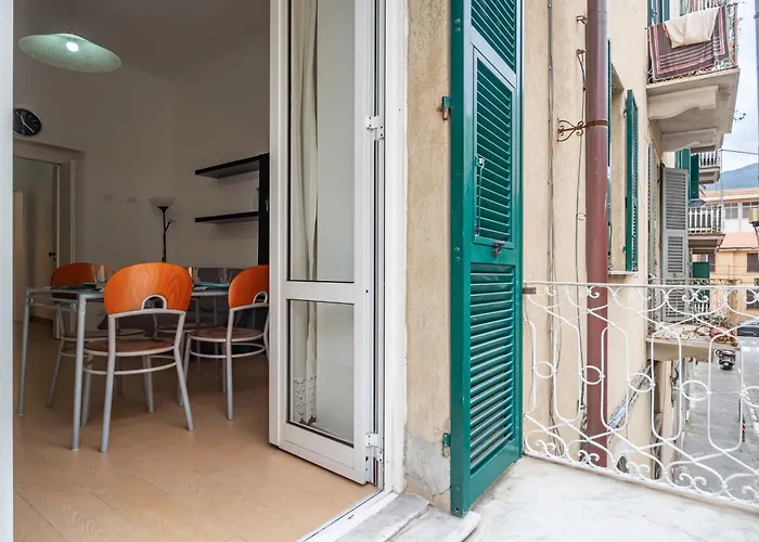 Guesthost - One Step Away From The Historic Center Lovely Flats Apartamento La Spezia